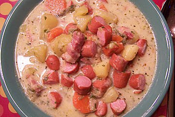 kartoffelsuppe mit würstli